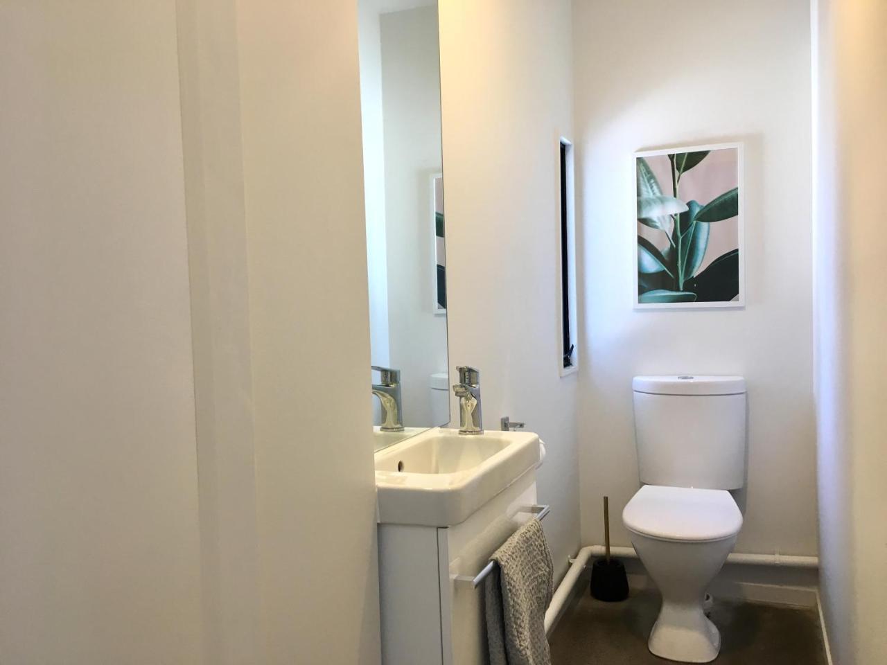 Number 1 - Chic Inner City Rooms Christchurch Bagian luar foto